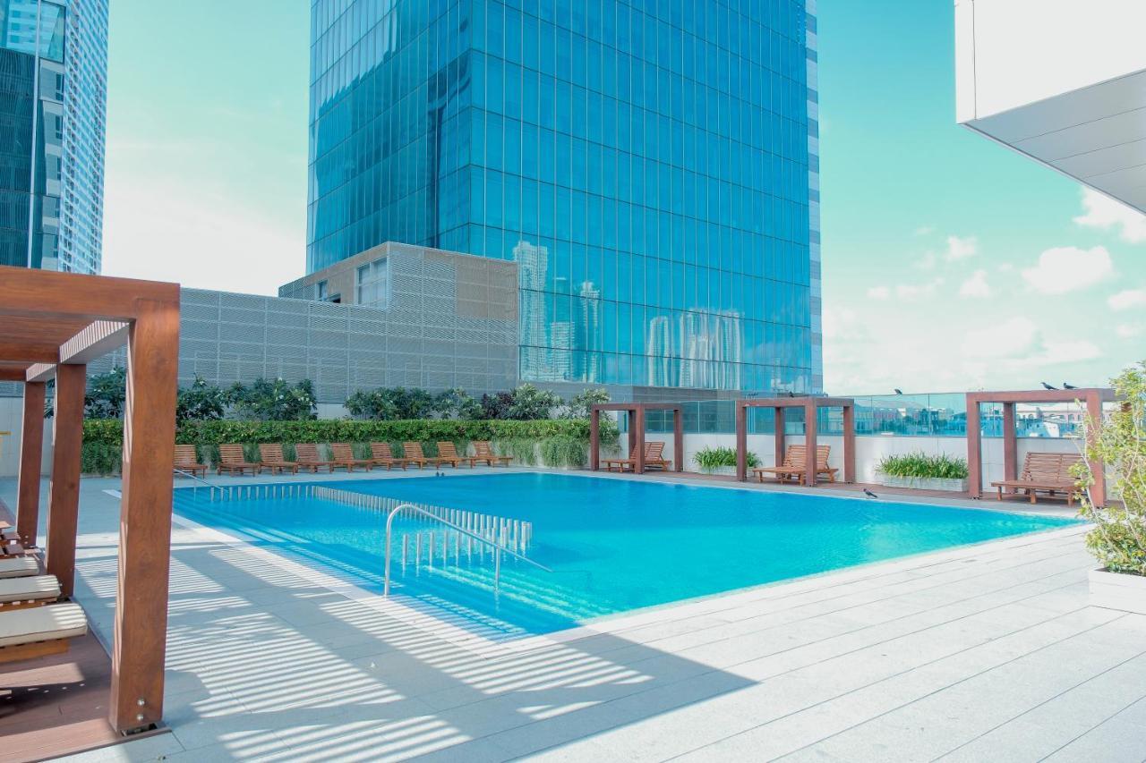 Brand New Water Front Luxury Cinnamon Suites Apartment In Heart Of Colombo City Buitenkant foto