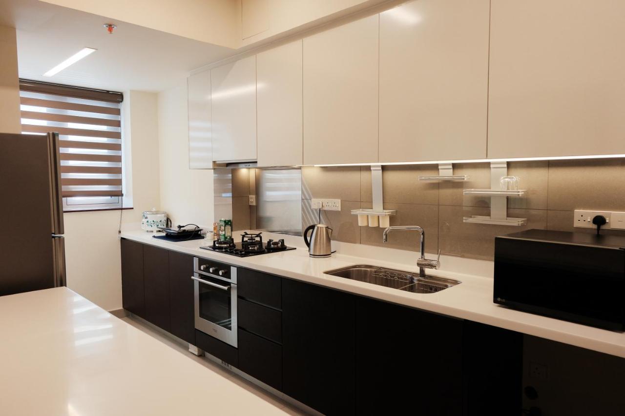 Brand New Water Front Luxury Cinnamon Suites Apartment In Heart Of Colombo City Buitenkant foto